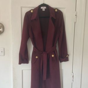 Lite trench coat